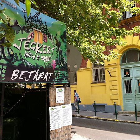 Season Hostel 2 Budapest Exterior foto