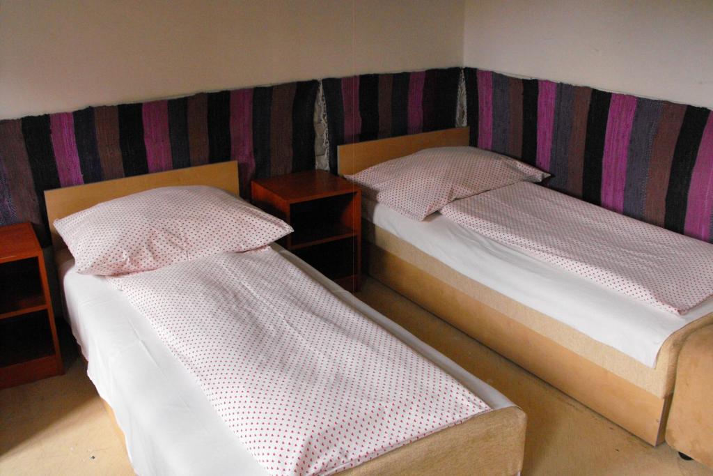 Season Hostel 2 Budapest Zimmer foto